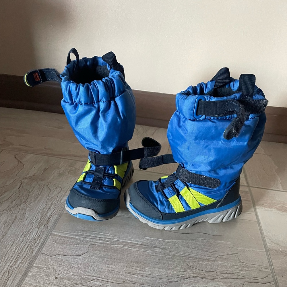 Made 2 play boots